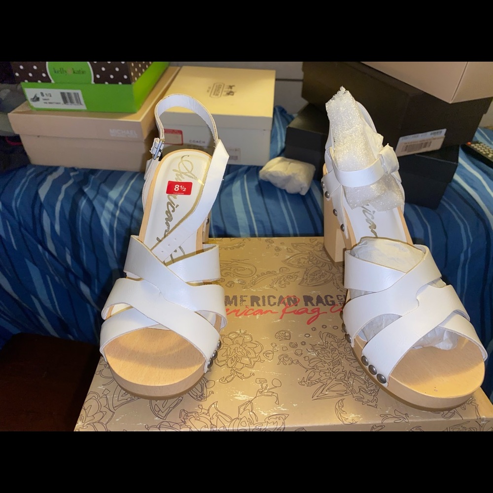 White stud Heel/Sandle